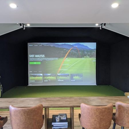 Golfers Dream Guest Suite With Onsite Golf Studio Available For Booking By Guests Strathkinness المظهر الخارجي الصورة
